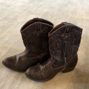 Frye Cowgirl boots